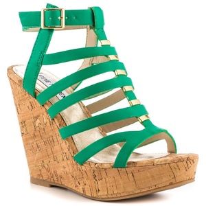 Steve Madden Indyanna Wedge, Kelly Green, Size 8.5